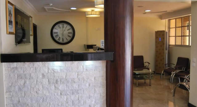 Beni Apartment And Suites, Забронировать Апартаменты/квартира Отели Лагоса с бассейном, рядом с Lekki Market, Бассейн