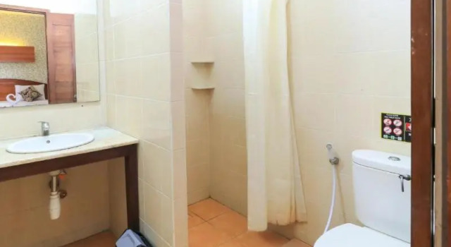 Коттедж с балконом Ayu Lili Garden Hotel Kuta
