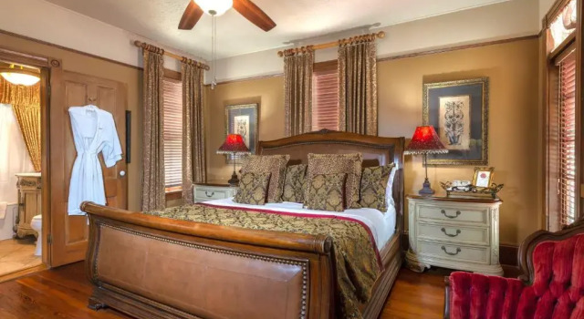 Номер Deluxe Cedar House Inn