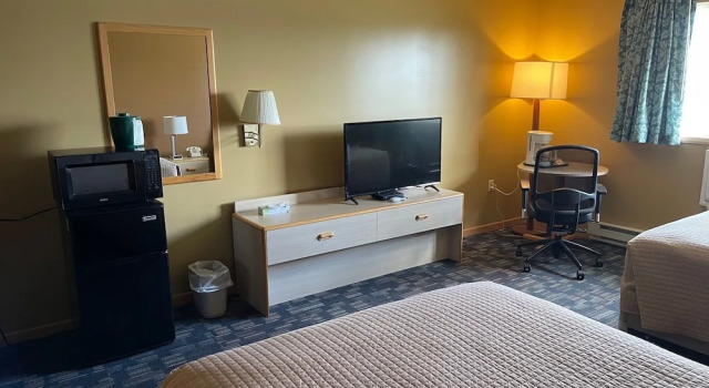 Lakeside Motor Inn, Book Hotel Gladstone Michigan