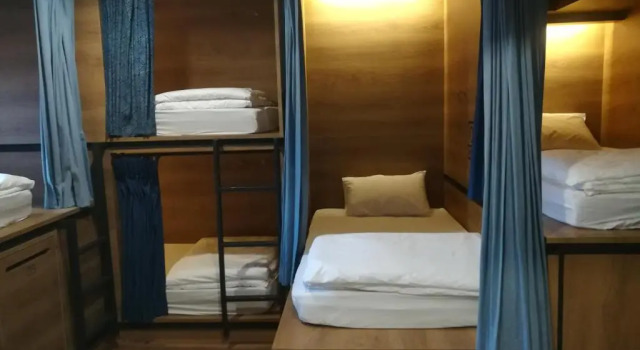 Кровать в общем номере (женский номер) Natee Hostel
