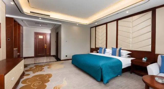 Люкс Business Hongwei Baiqian Hotel (Zhongwei Shapotou District Yingbin Avenue)