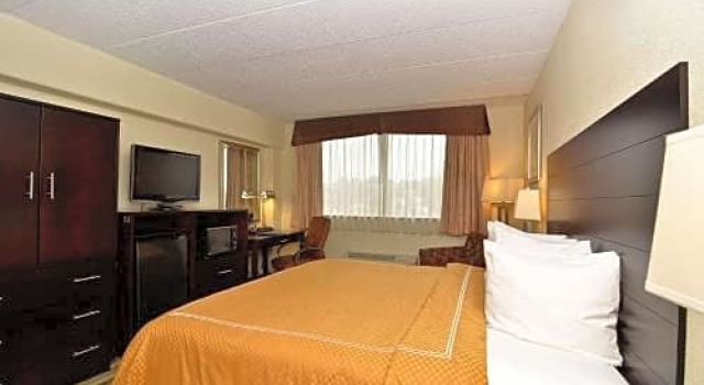 Номер Standard Holiday Inn Express & Suites Washington DC - NoMA by IHG