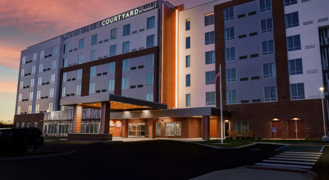 Courtyard by Marriott Indianapolis Fishers, Book Hotel Fishers Indiana