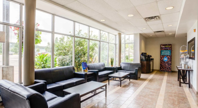 Residence & Conference Centre - Niagara-on-the-Lake