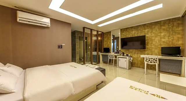 Двухместный номер Standard Richi Hotel
