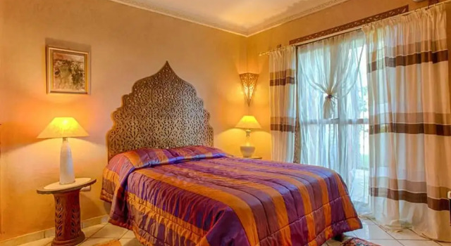 Villa les Oliviers 2 Bedrooms - A Setting of Tranquility, Забронировать Вилла Отели Марракеш-Тенсифт-Эль-Хауз с бассейном, Бассейн