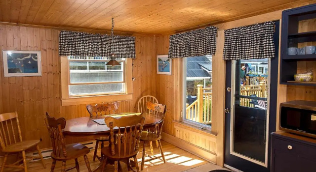 Chalet Seaside Beach Resort
