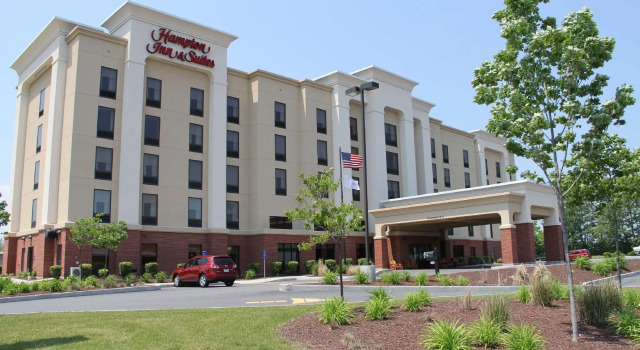 Четырёхместный номер Standard Hampton Inn & Suites Plattsburgh