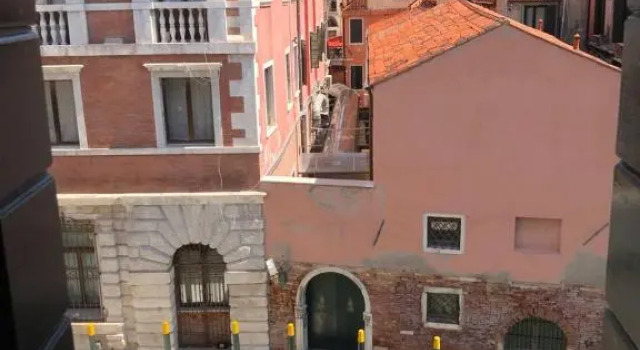Penthouse Of Venice, Забронировать Отель Сан-Поло Венеция, рядом с Театр Россини