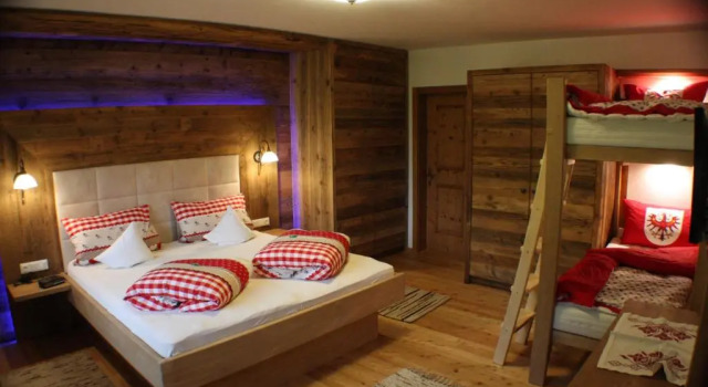 Апартаменты Omesbergerhof