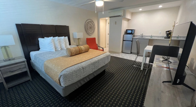 Beachside Resort Motel