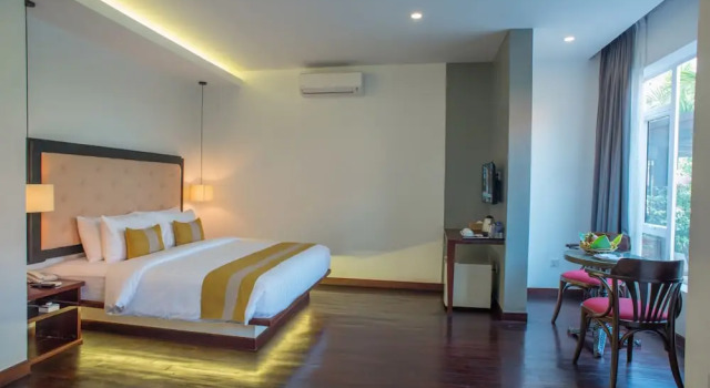 Номер Deluxe с балконом и с видом на бассейн Naga Gate Boutique Hotel