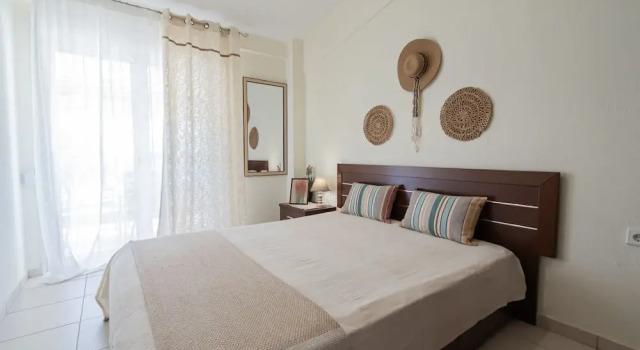 Tommy Seafront No 6 by Rentalspro - Nea Flogita, Book Apartment Flogita 