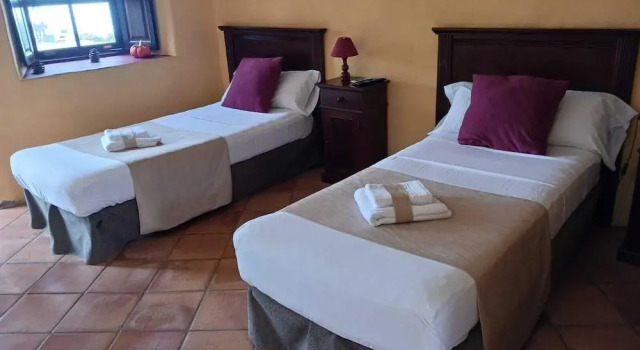 Hotel Rural La Raya 1866