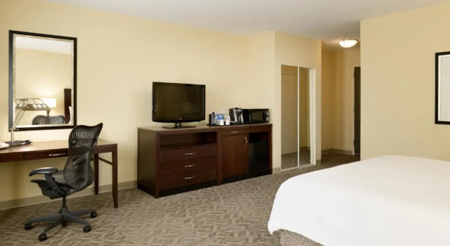 Двухместный номер Hilton Garden Inn Phoenix North Happy Valley