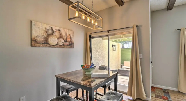 Апартаменты 3 Mi to Mill Ave: Central Condo w/ Patio in Tempe