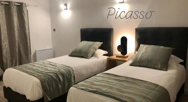 Семейный люкс Deluxe Auberge de lAbbaye Cruis