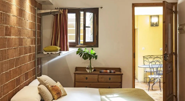 Студия AinB Las Ramblas-Guardia Apartments