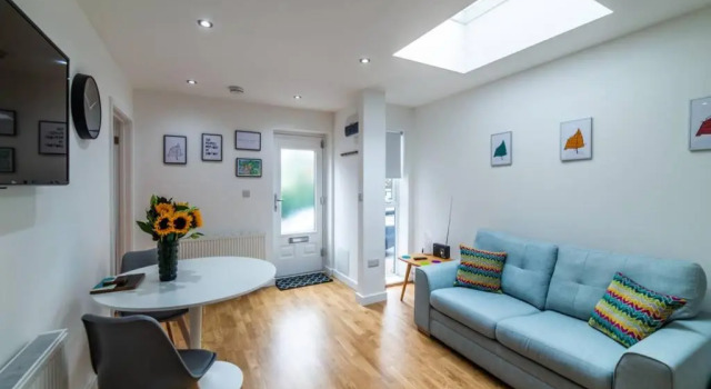 Апартаменты Lady Bay Apartments
