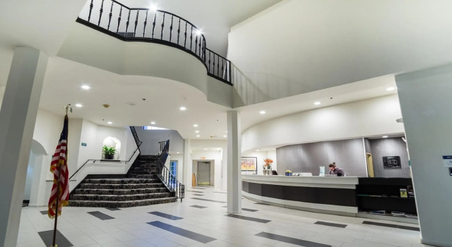 Best Western Posada Royale Hotel & Suites