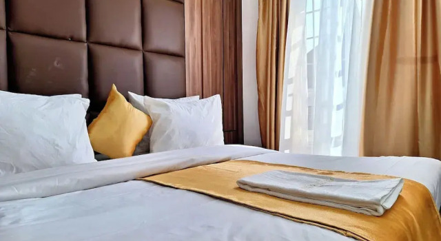 Luxxe Suites By Almond, Prenota Bed & breakfast Hotel a Bwari con parcheggio, Parcheggio