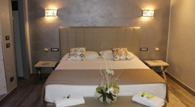 Полулюкс Hotel Aquila