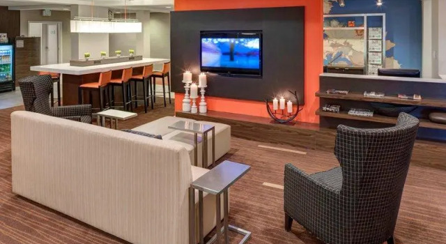 Люкс с 2 комнатами Courtyard by Marriott Wichita East