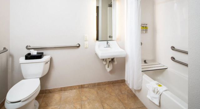 Двухместный номер Standard Holiday Inn Express & Suites Bellevue -Omaha Area- by IHG