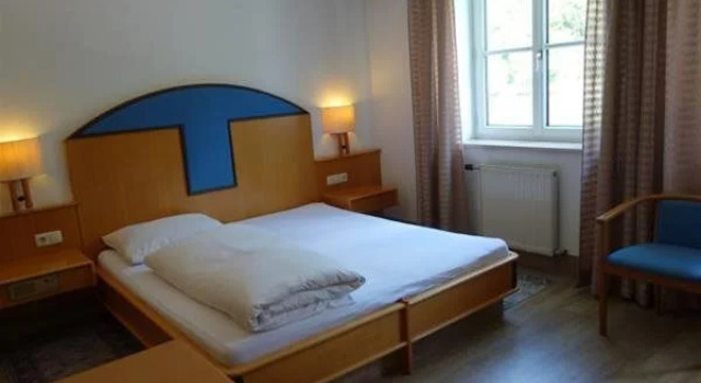 Gasthof-Hotel Goldenes Schiff, Book Hotel Engelhartszell an der Donau 