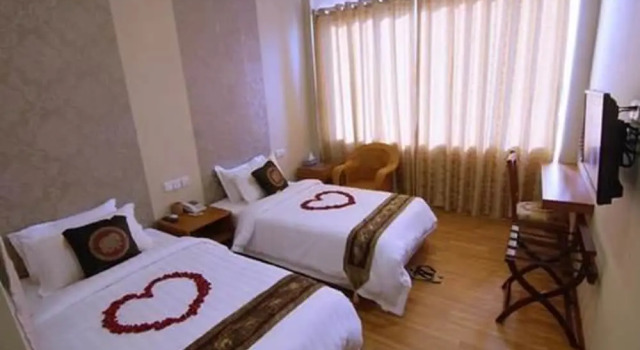 Люкс Gold Yadanar Hotel