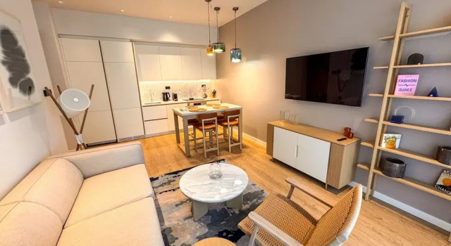 Люкс Executive Qumi Porto Suites