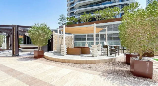 Апартаменты Elegant 2-bed Retreat Stunning Downtown Views