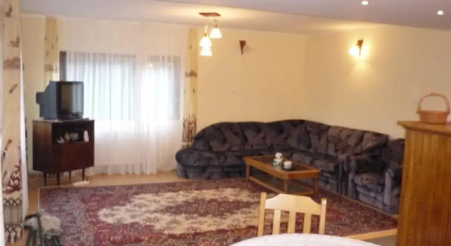 Apartamente Private