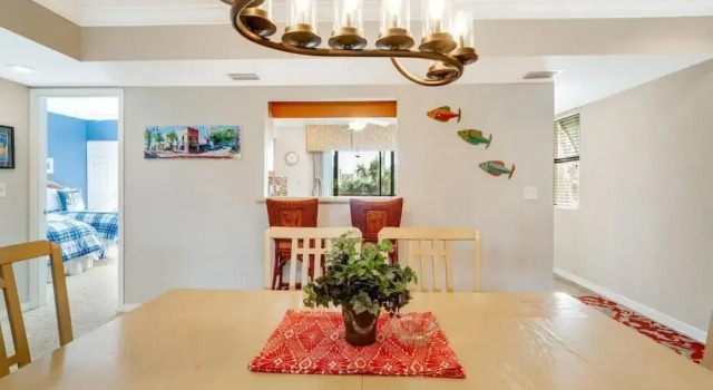 Coastal Lakehouse Condo on Siesta Key Public Beach