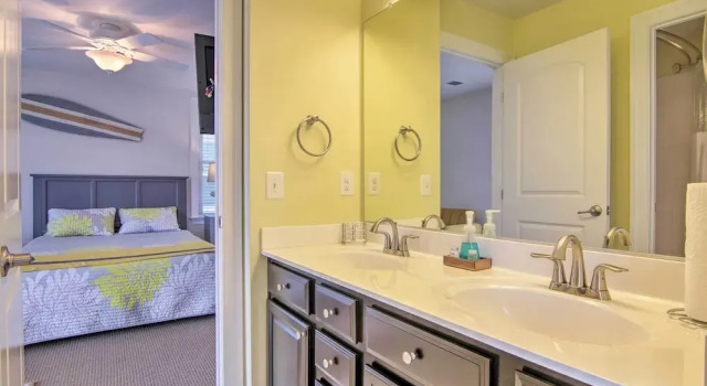 3 Mi to Fenwick Island Beach: Luxe Bungalow