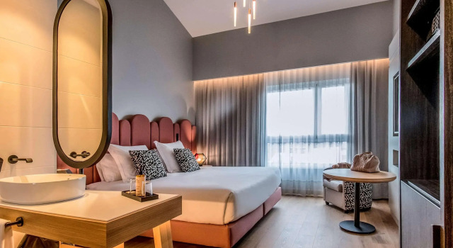 Mercure Lugo Centro, Забронировать Отель Луго Lugo Province, рядом с Центр исследования римских муров