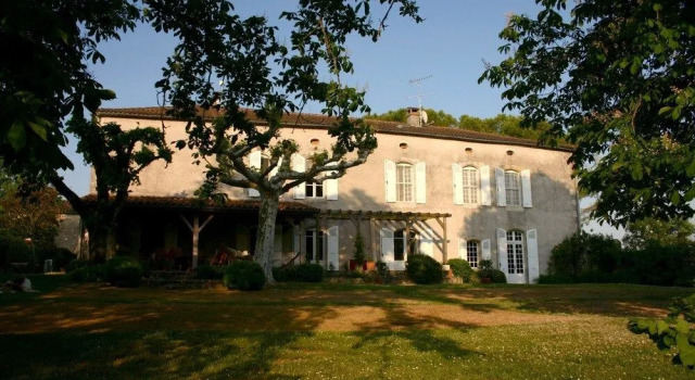 Chambres D'Hôtes Domaine De La Brette, Rezerwuj Hotel Condom Gers