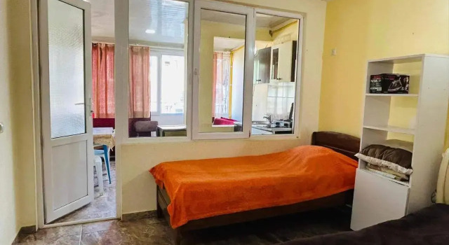 FLAT1