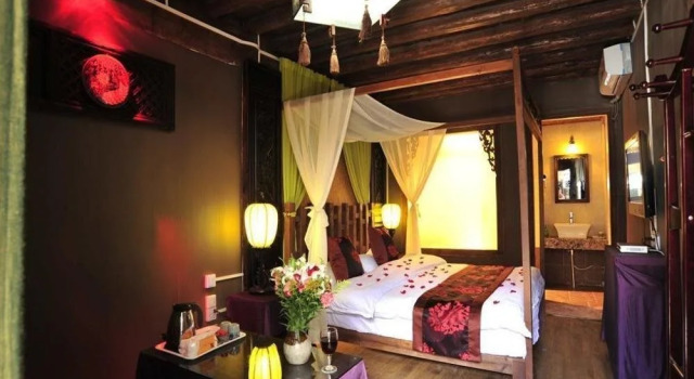Satisfactory Inn, Забронировать Отель Лицзян Юньнань, рядом с Улица Сквер-стрит Древнего города Даянь