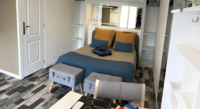 studio 2 étoiles