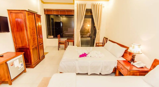 Номер Standard Lien Thong Hotel