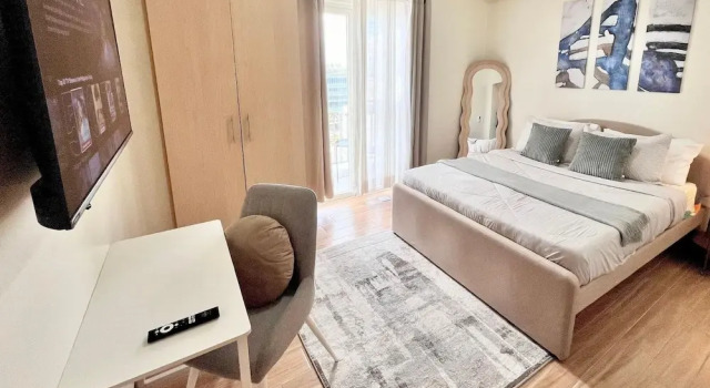 Room-experience Elegance at Chambre Hono, Book Guesthouse Iloilo Iloilo