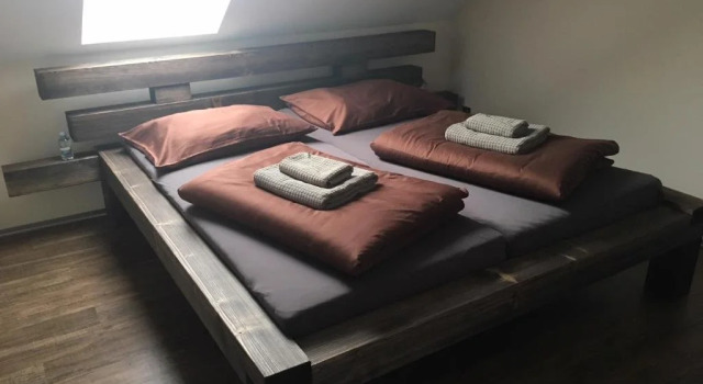 Penzion Víno Hruška Blatnička, Prenota Hotel Hotel a Moravia meridionale con parcheggio, Parcheggio