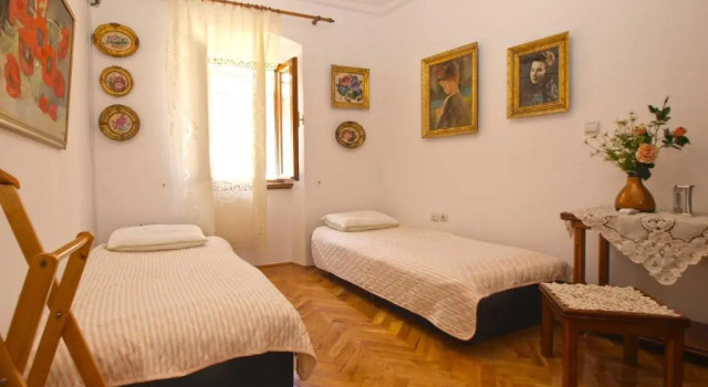 House Zofija 1672, Забронировать Отель Пула Pula Riviera, рядом с Pula Twin Gates
