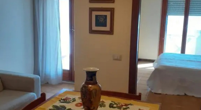 Apartment Elena, centrale, 3km dal mare, Забронировать Апартаменты/квартира Отели Ористано с парковкой, Парковка