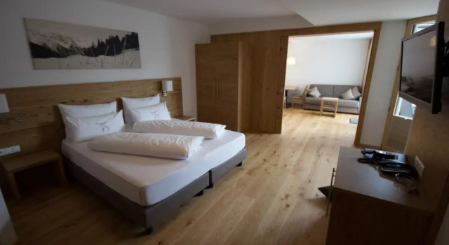 Berglife Appartements, Rezerwuj Apartament Hotele w Tyrol z parkingiem, Parking