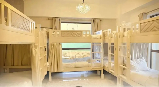 Premium Iconic Beachside JBR Stay, Забронировать Хостел Хостелы Эмирата Дубая, рядом с Торговый центр The Beach, Хостел