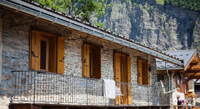 Chalet With 4 Bedrooms in Bourg-saint-maurice, With Wonderful Mountain, Забронировать Шале Виллы Овернь-Рона-Альпы, Вилла
