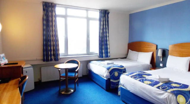 Семейный номер Standard London - Wembley International Hotel